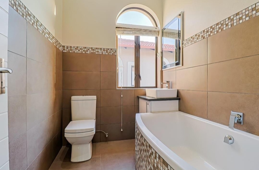 3 Bedroom Property for Sale in Ifafi North West